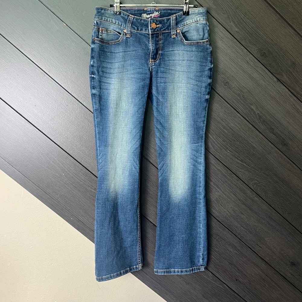 Wrangler‎ Women's Boot Cut Jeans Size 7x30 Medium Wash Stretch Denim Western